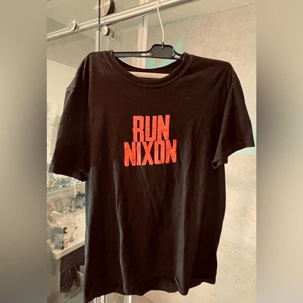 Vintage Tee Shirt - Run Nixon Teeshirt - Large - Short-Sleeve - Y2k Beach Shirt